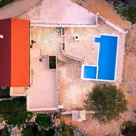 Вілла Dvori Stipanovi With Heated Pool And Jacuzzi Donje Rascane Екстер'єр фото